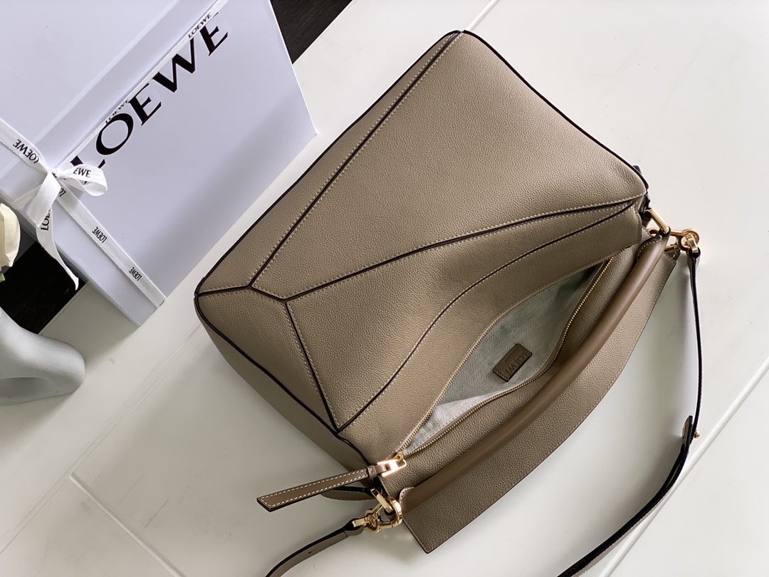 Loewe Puzzle Bags